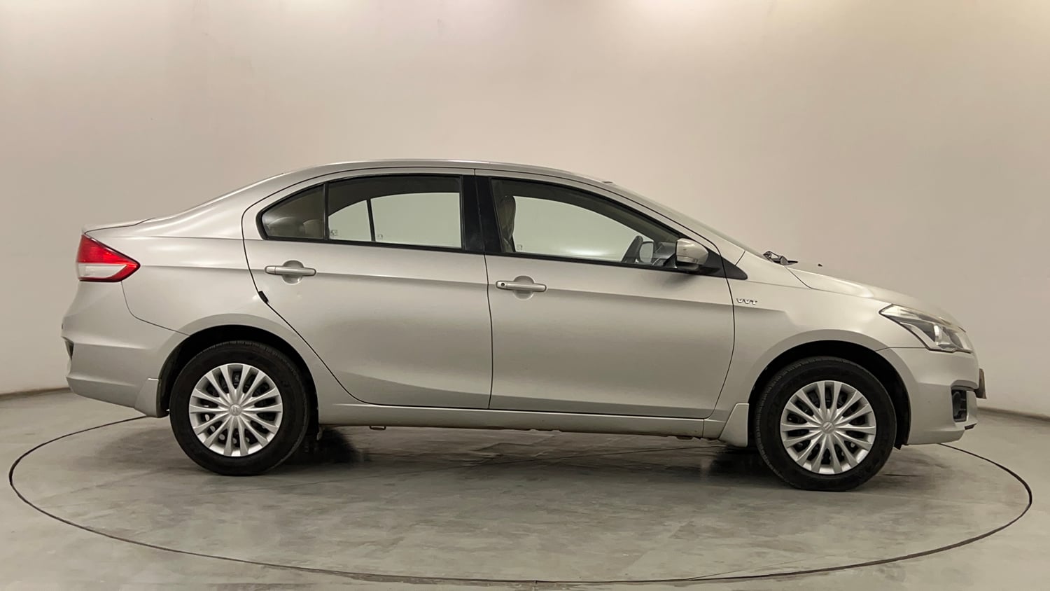 Used 2015 Maruti Suzuki Ciaz VXi+ Petrol Manual exterior RIGHT SIDE VIEW