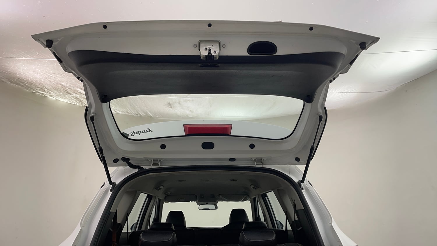 Used 2022 Kia Carens Prestige 1.4 Petrol MT 7 STR Petrol Manual interior DICKY DOOR OPEN VIEW