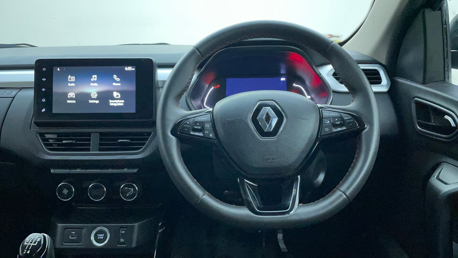 Used 2024 Renault Kiger RXZ MT Petrol Manual interior STEERING VIEW