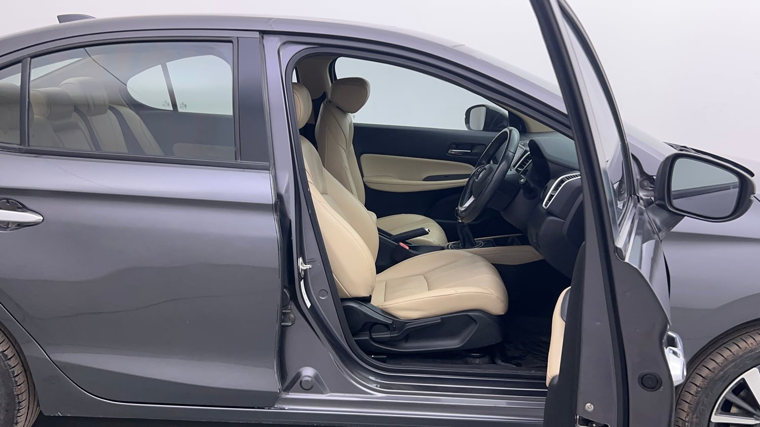 Used 2021 Honda City ZX Petrol Petrol Manual interior RIGHT SIDE FRONT DOOR CABIN VIEW