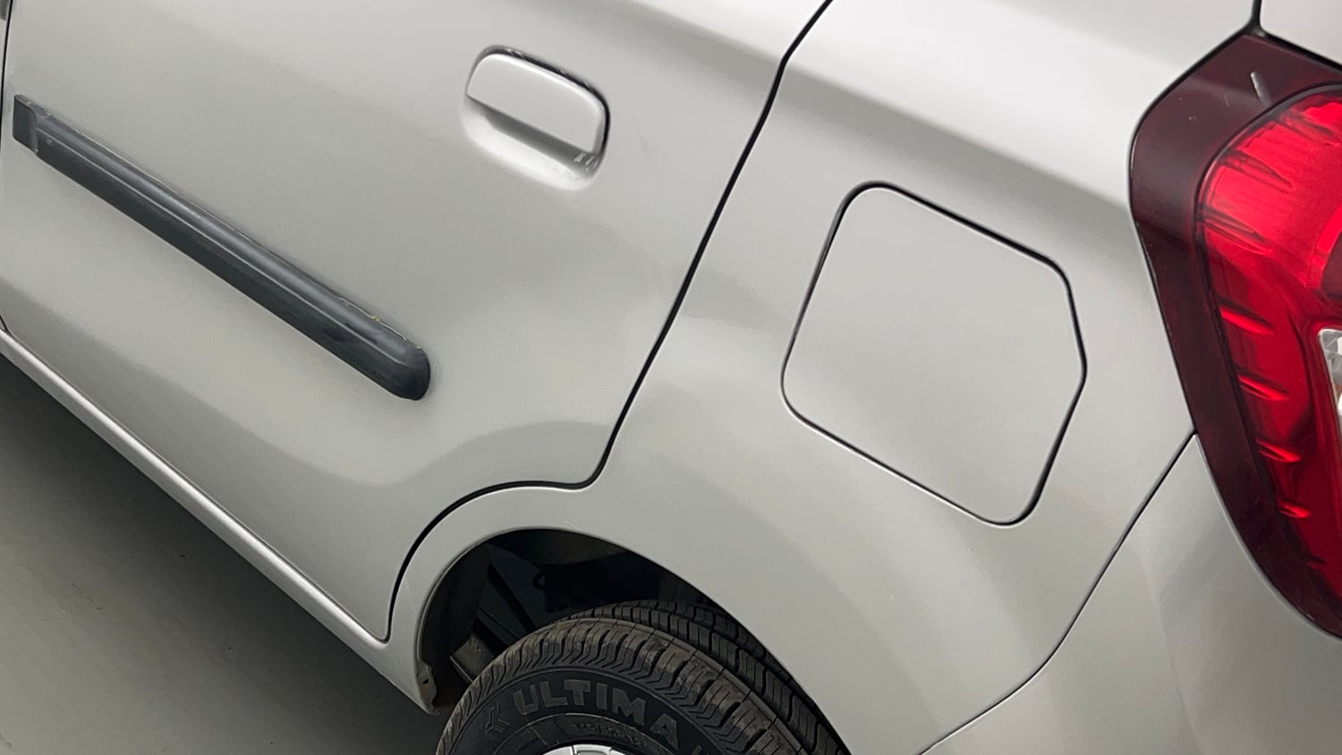 Used 2013 Maruti Suzuki Alto 800 Lxi Petrol Manual dents MINOR SCRATCH