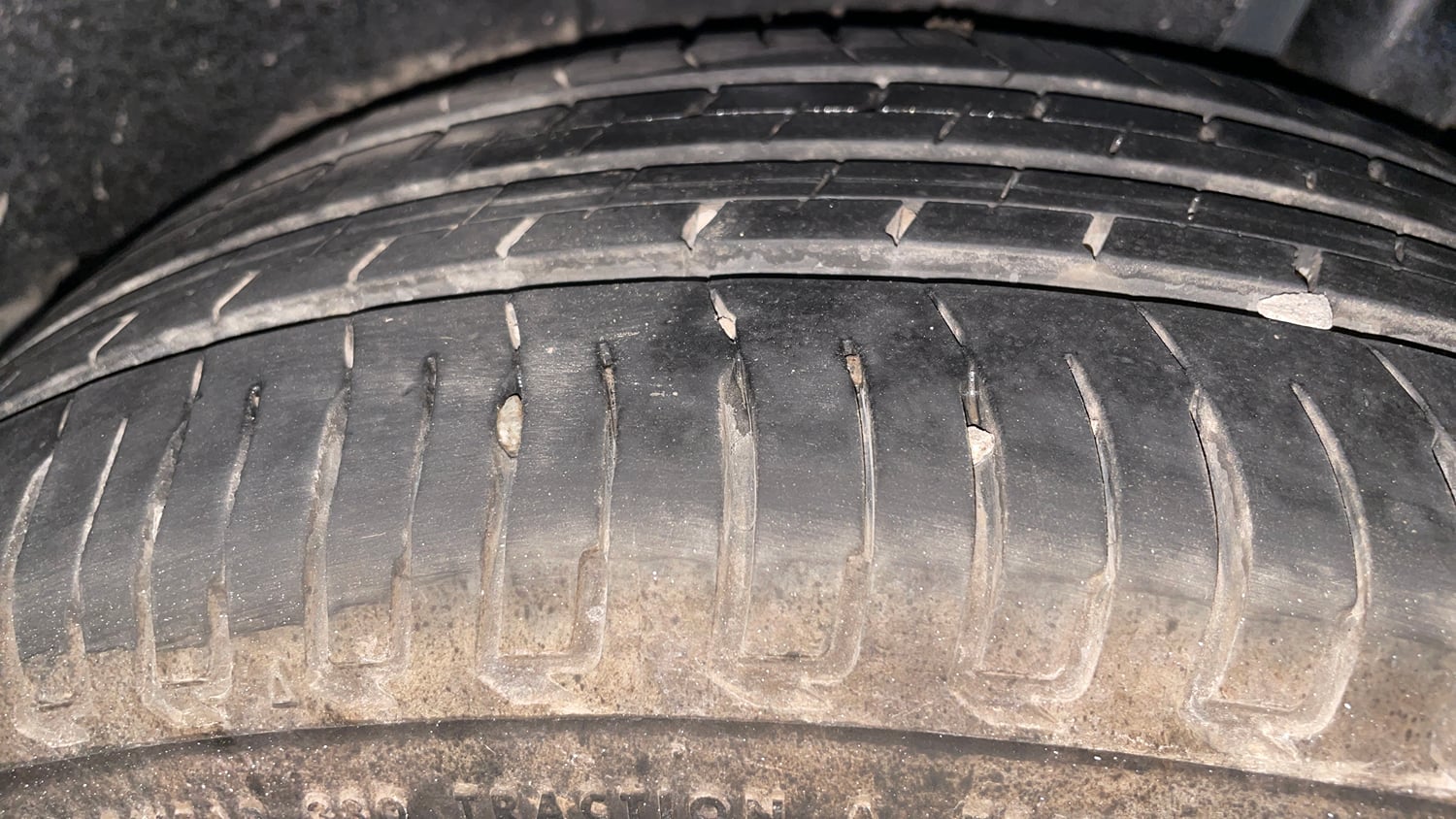 Used 2018 Maruti Suzuki Ciaz Zeta Hybrid 1.5 AT Petrol Automatic tyres LEFT REAR TYRE TREAD VIEW
