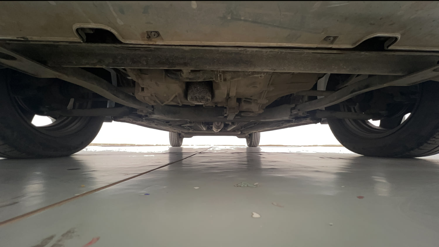 Used 2020 Renault Triber RXZ Petrol Manual extra FRONT LEFT UNDERBODY VIEW