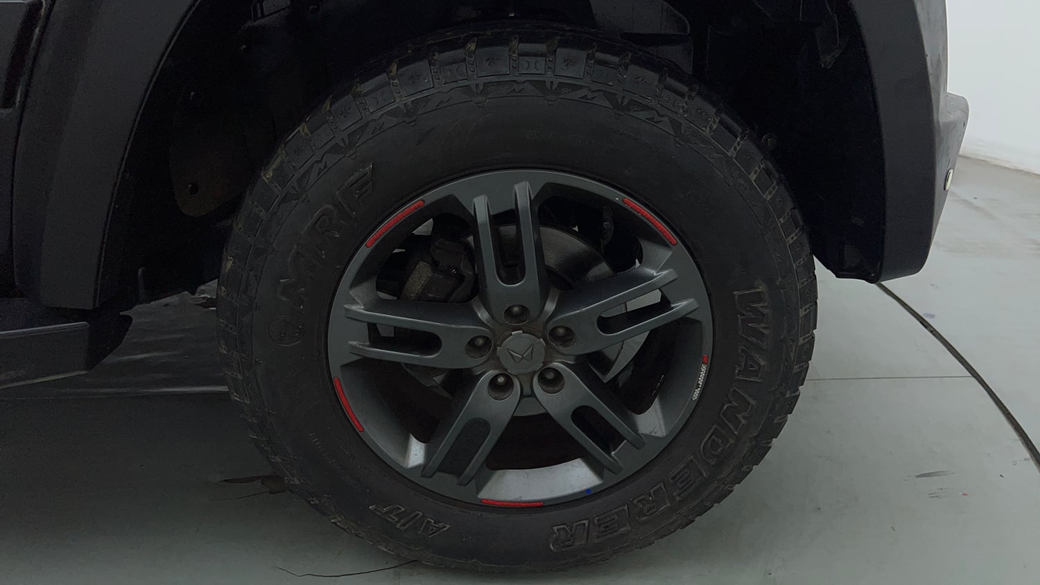 Used 2023 Mahindra Thar LX Hard Top Petrol AT 4WD Petrol Automatic tyres RIGHT FRONT TYRE RIM VIEW