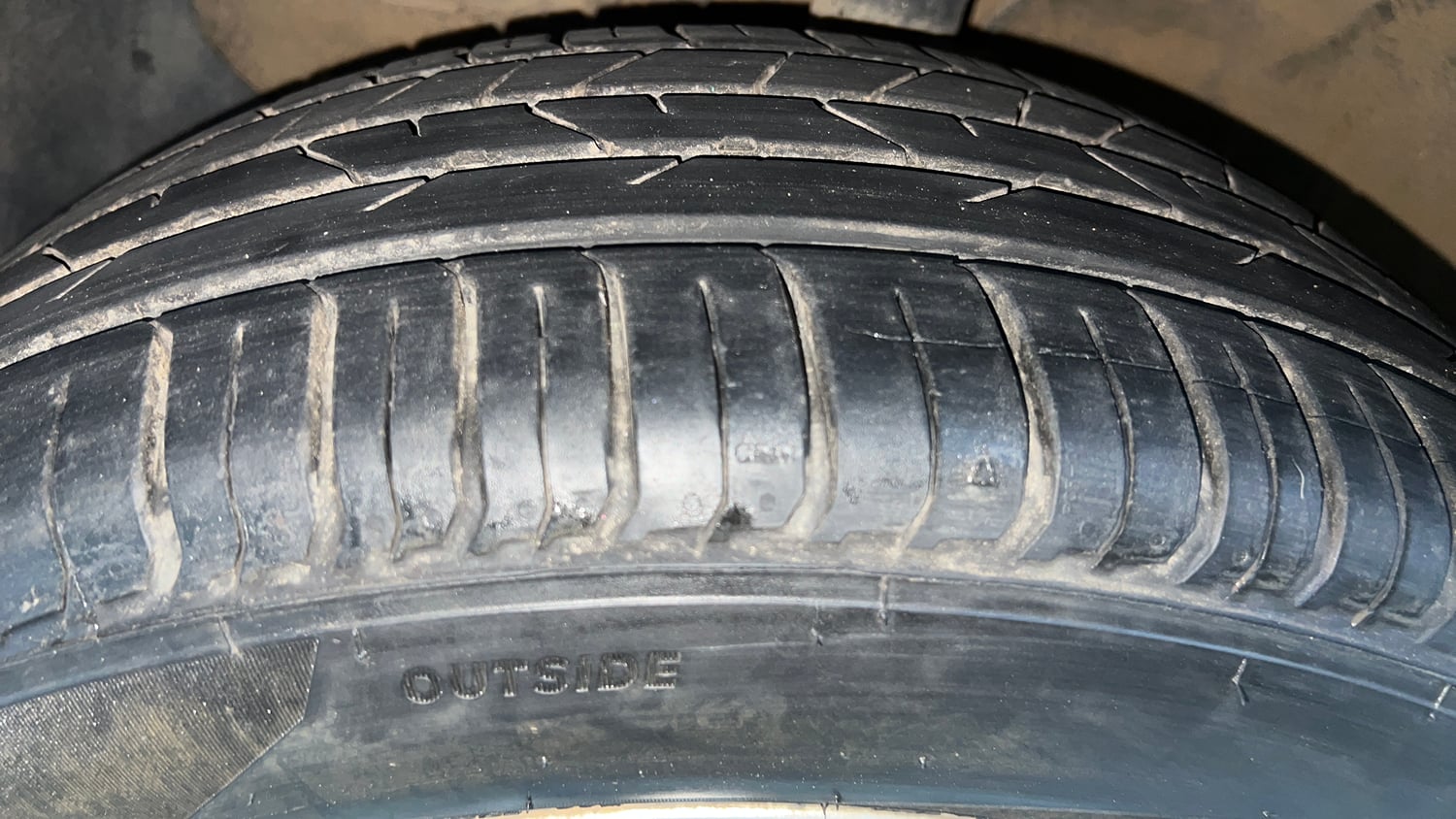 Used 2017 Hyundai Creta SX Plus 1.6  Petrol Petrol Manual tyres LEFT FRONT TYRE TREAD VIEW