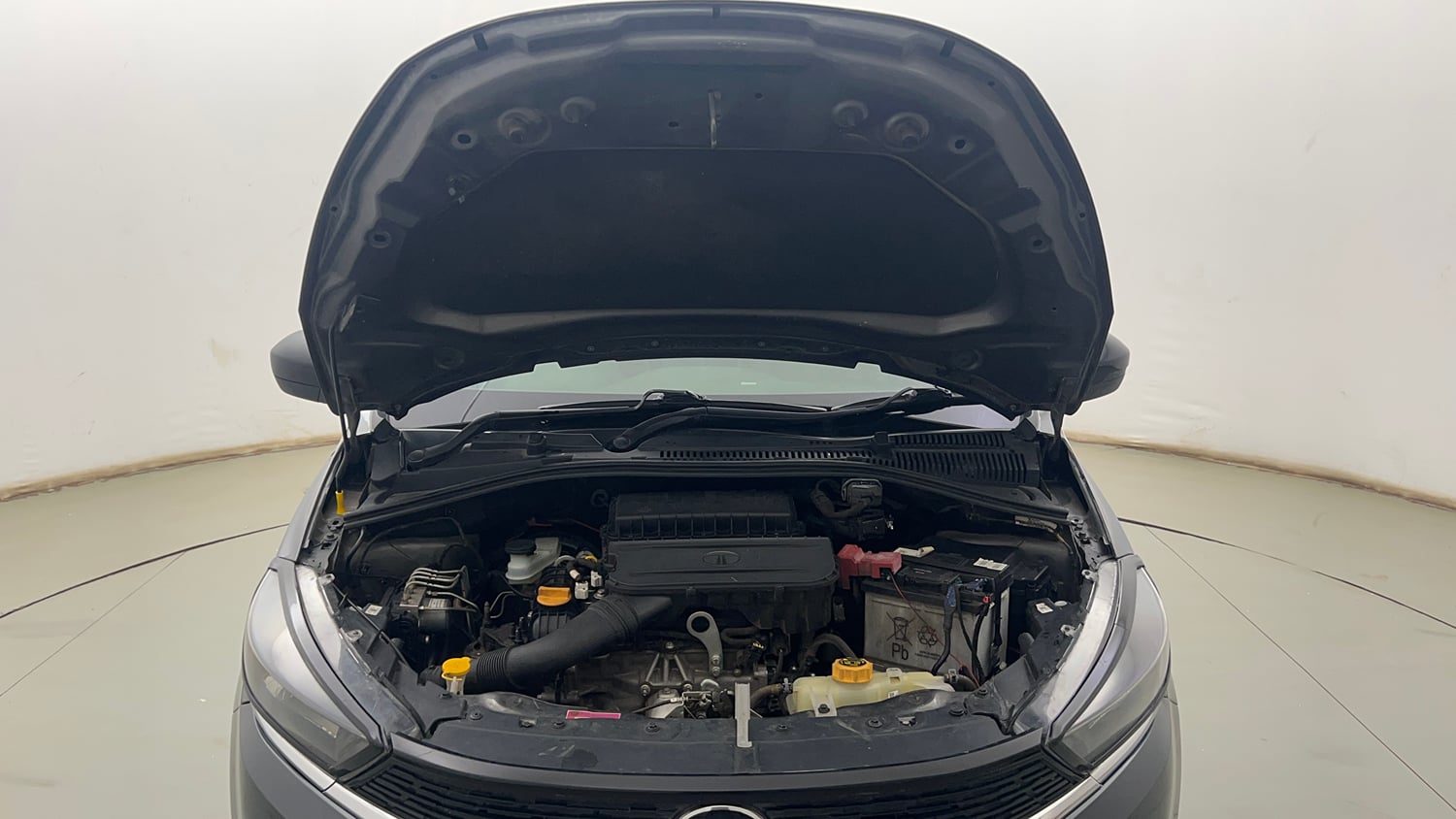 Used 2025 Tata Tiago XM Petrol Manual engine ENGINE & BONNET OPEN FRONT VIEW