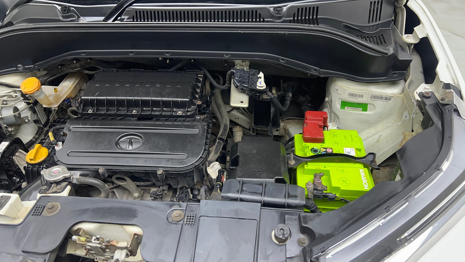 Used 2022 Tata Punch Accomplished Dazzle Pack MT Petrol Manual engine ENGINE LEFT SIDE VIEW