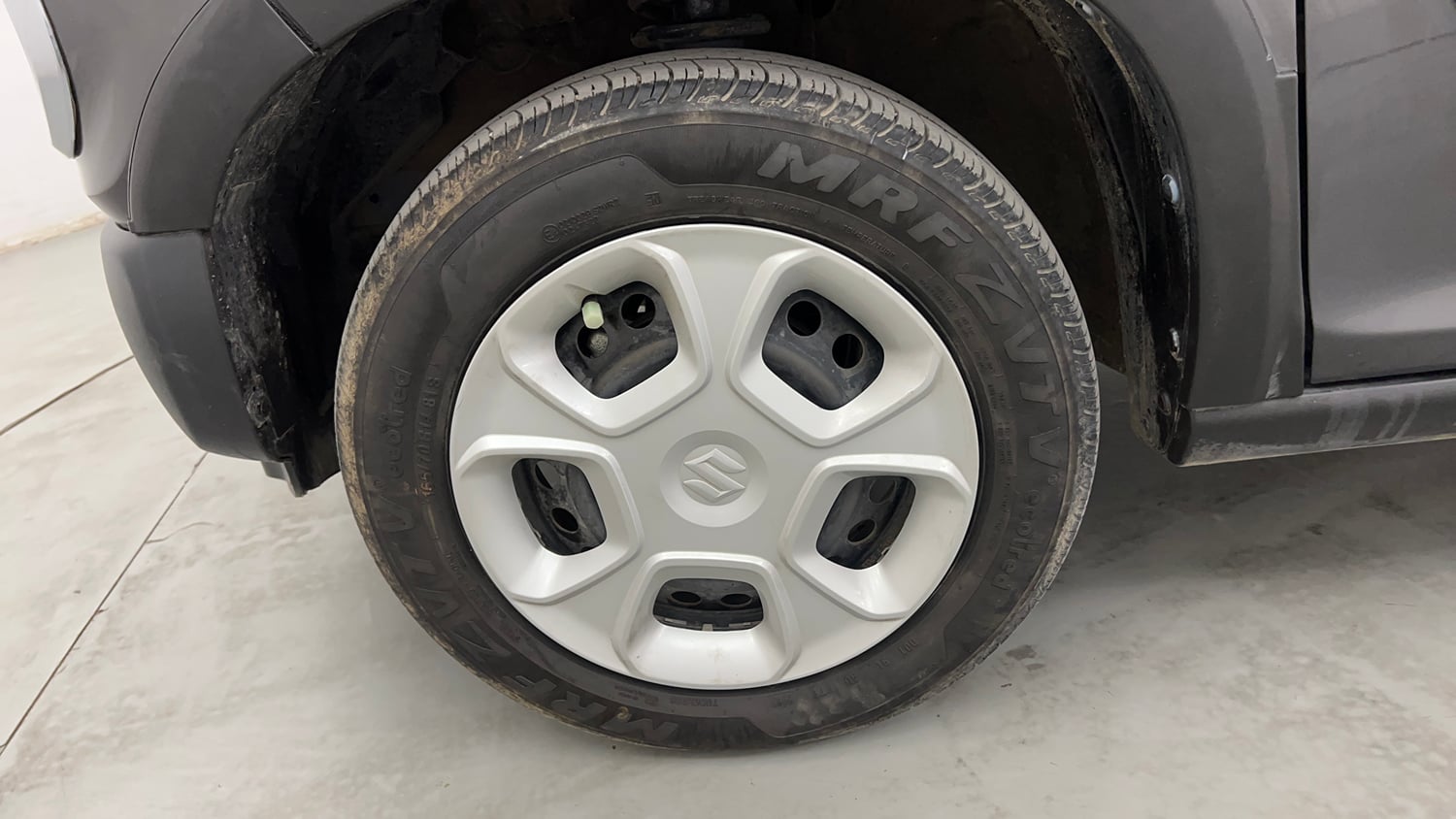 Used 2024 Maruti Suzuki S-Presso Vxi Plus Petrol Manual tyres LEFT FRONT TYRE RIM VIEW