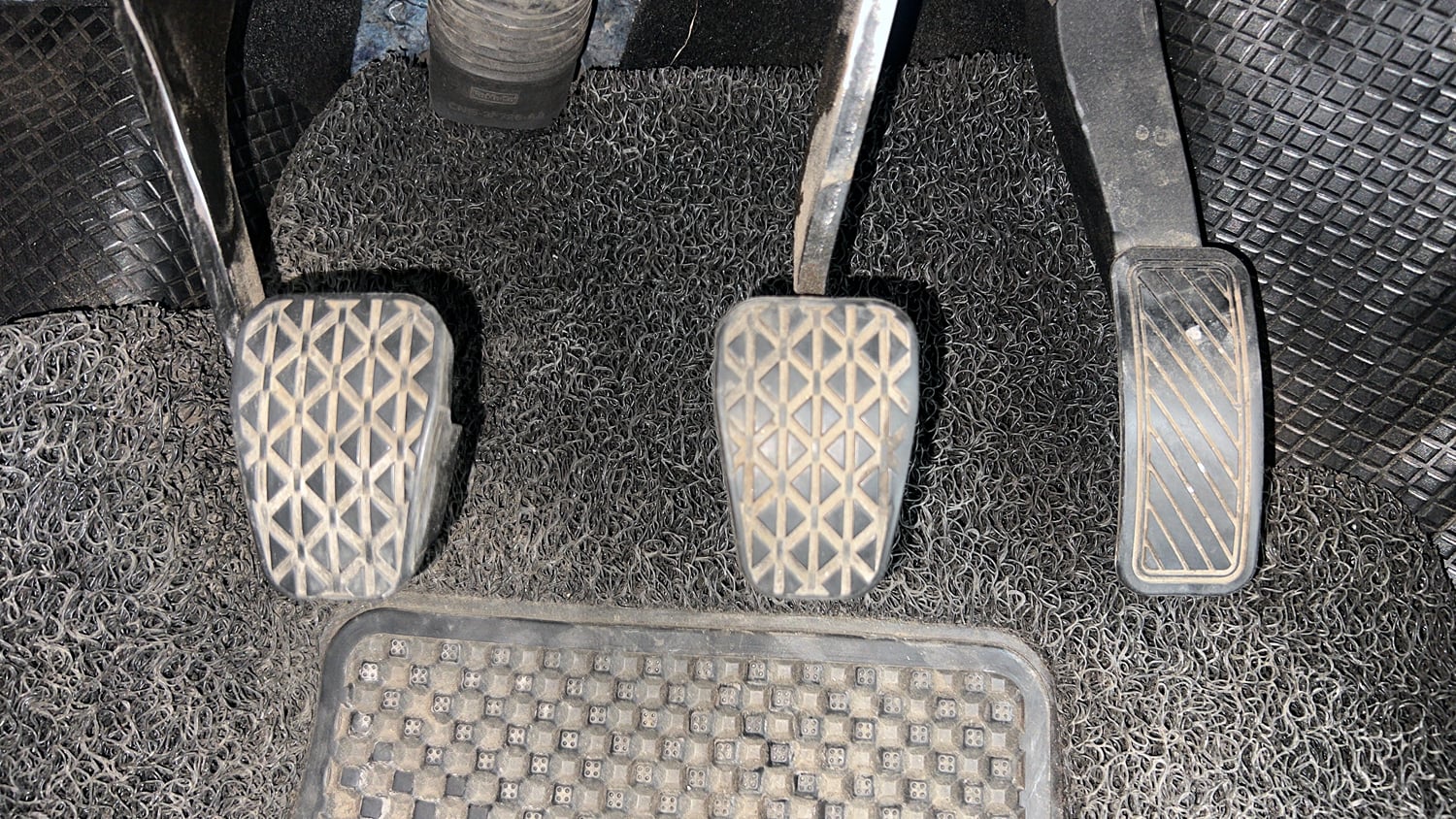 Used 2020 Ford EcoSport Titanium 1.5L Ti-VCT Petrol Manual interior PEDALS VIEW