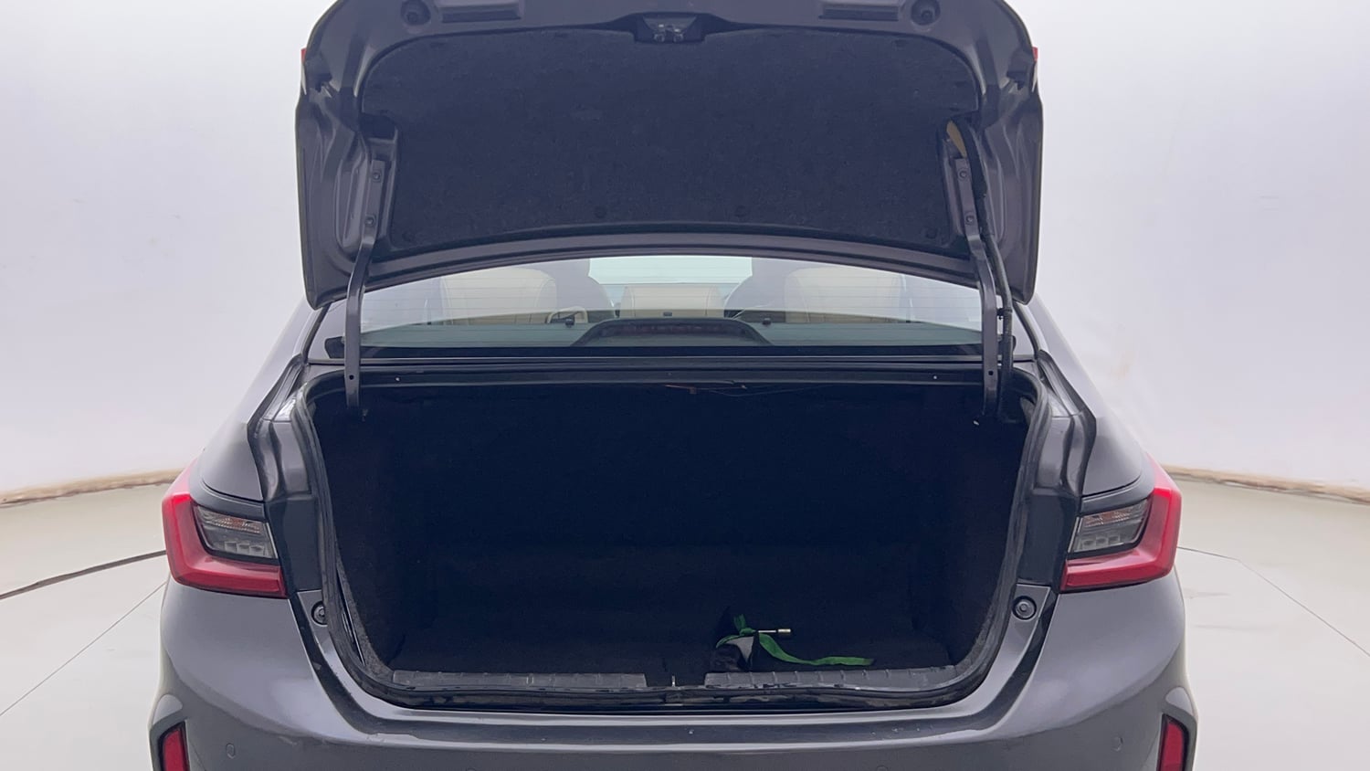 Used 2021 Honda City ZX Petrol Petrol Manual interior DICKY INSIDE VIEW