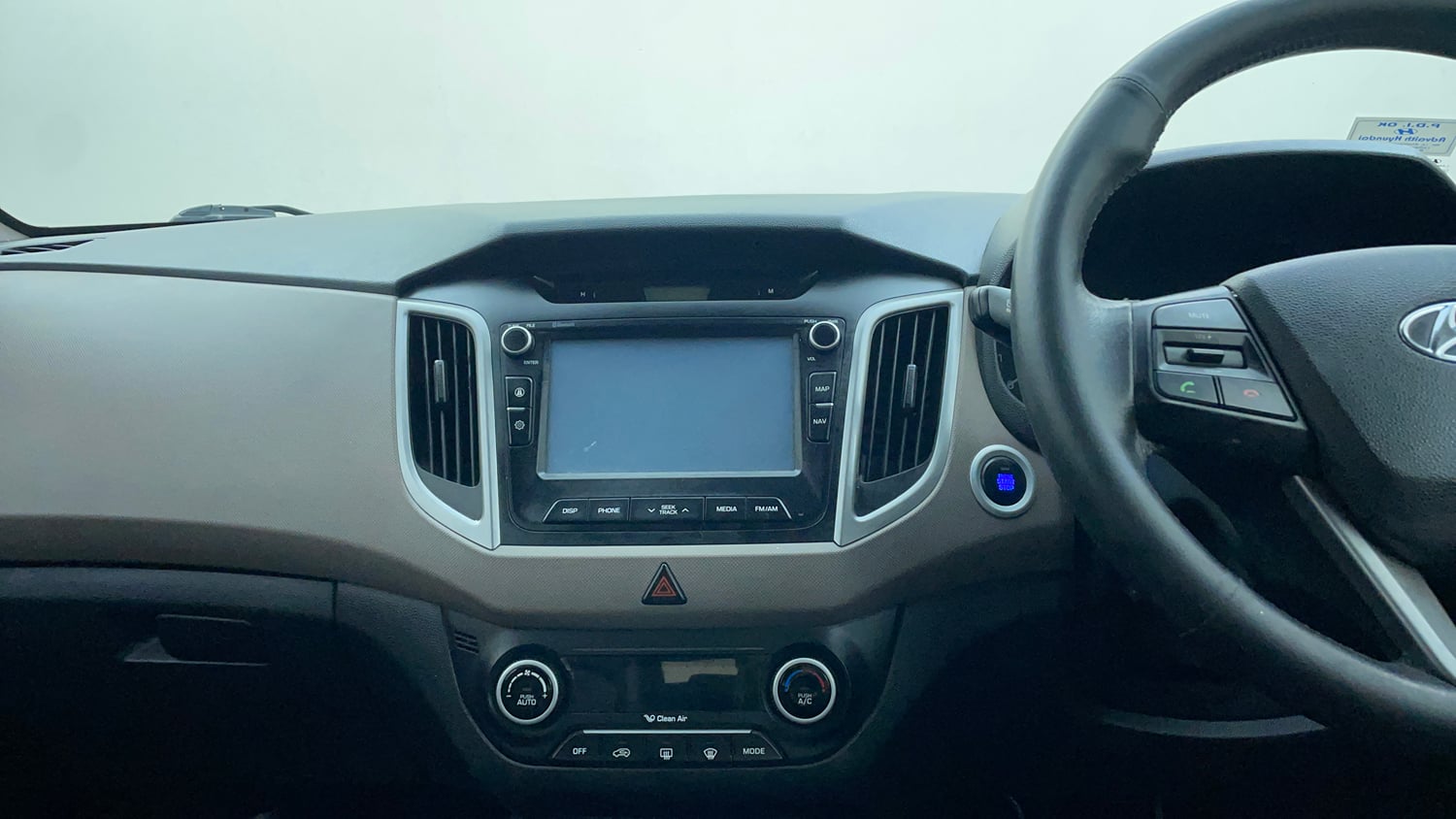 Used 2017 Hyundai Creta 1.6 SX Plus Petrol Petrol Manual interior MUSIC SYSTEM & AC CONTROL VIEW