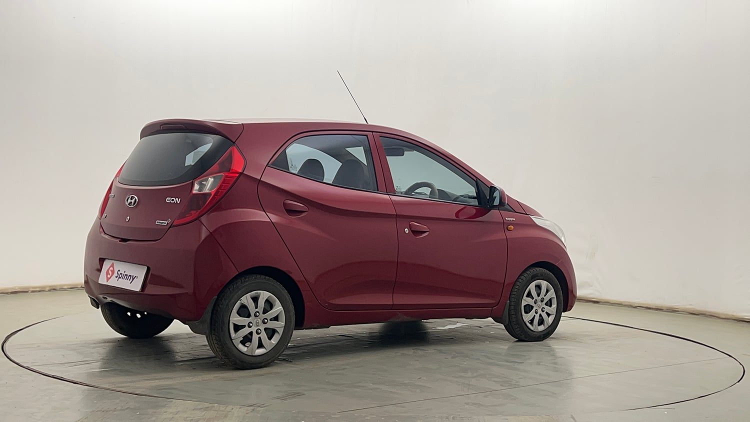 Used 2015 Hyundai Eon Magna O Petrol Manual exterior RIGHT REAR CORNER VIEW