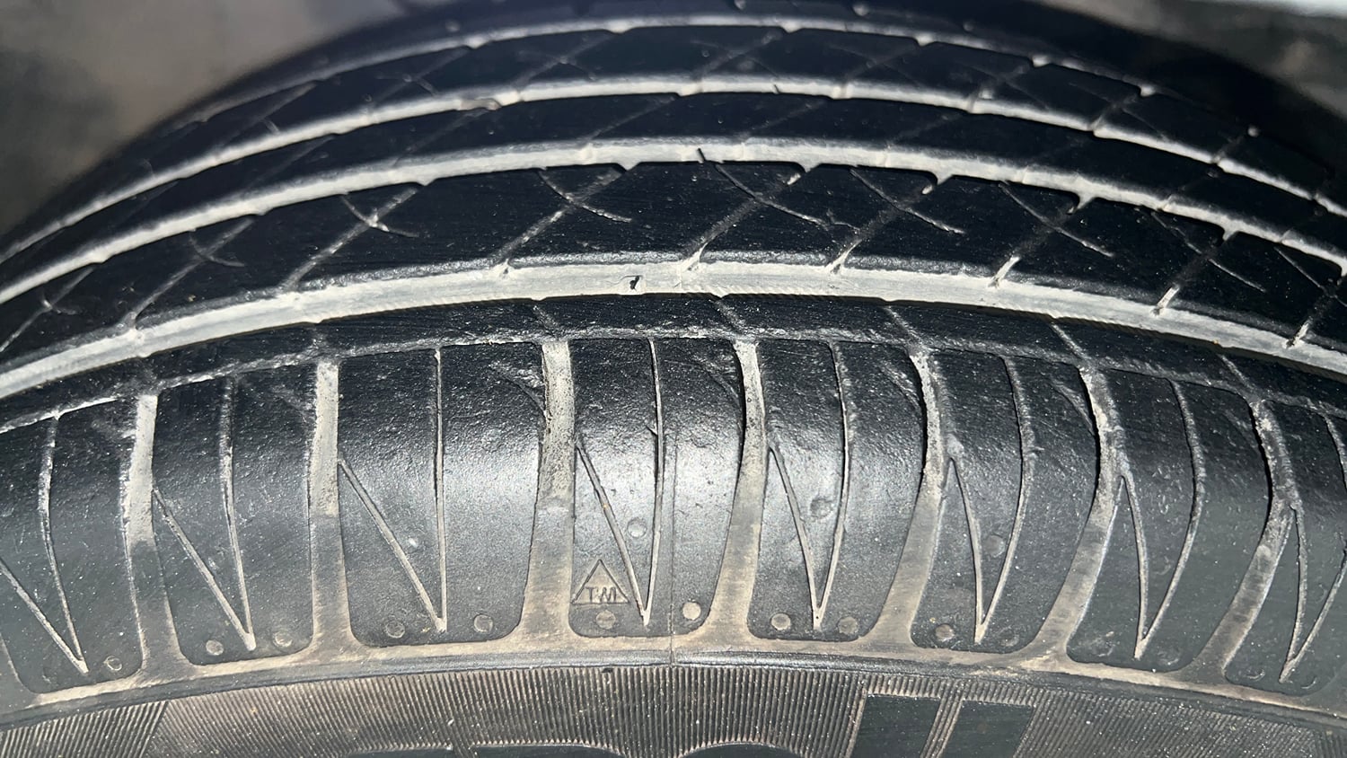 Used 2016 Honda Jazz V Petrol Petrol Manual tyres RIGHT FRONT TYRE TREAD VIEW