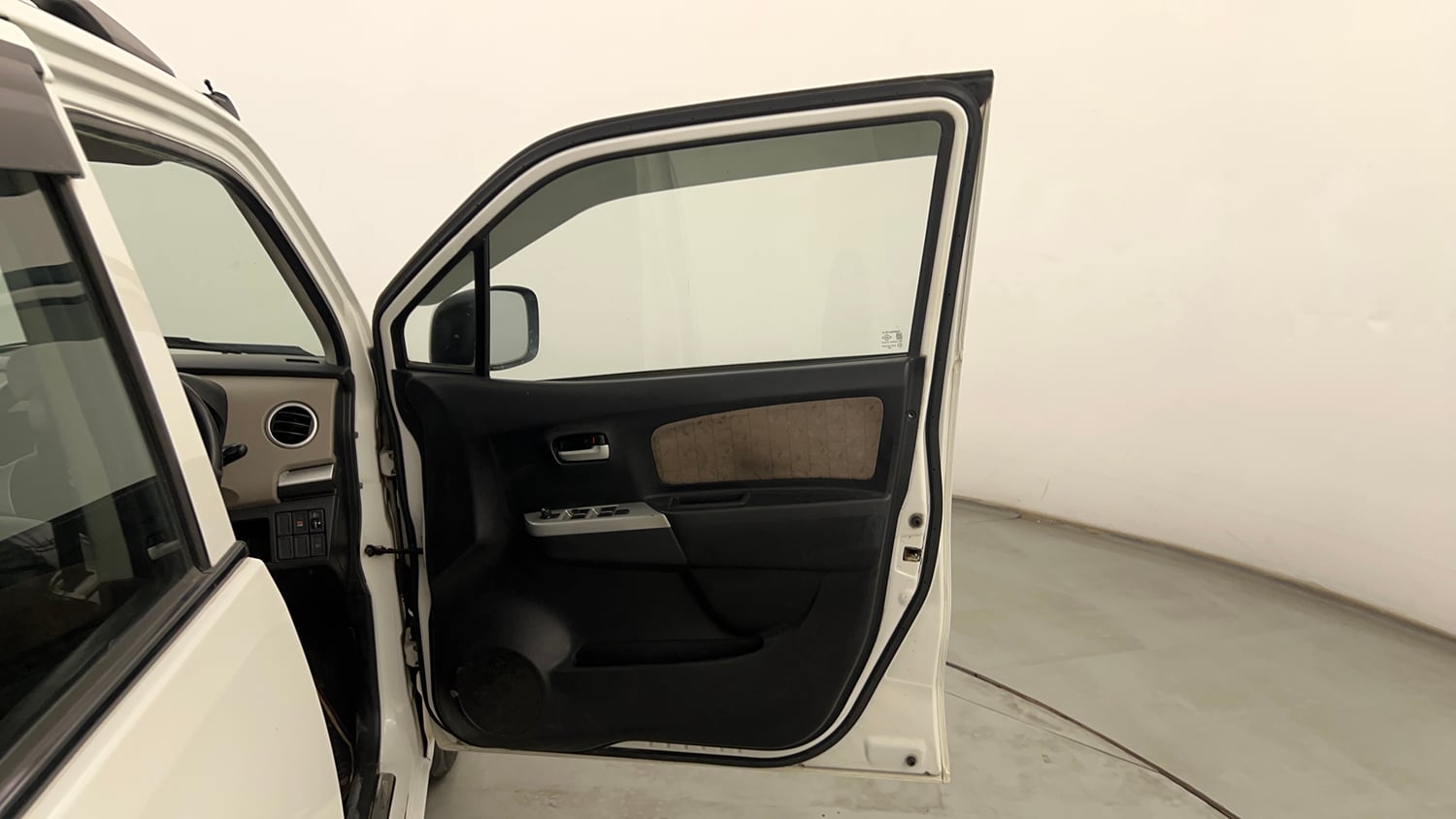 Used 2016 Maruti Suzuki Wagon R 1.0 VXI AMT Petrol Automatic interior RIGHT FRONT DOOR OPEN VIEW