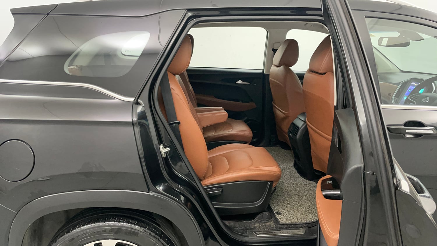 Used 2021 MG Motors Hector Plus Sharp 2.0 Diesel Turbo MT 6-STR Diesel Manual interior RIGHT SIDE REAR DOOR CABIN VIEW
