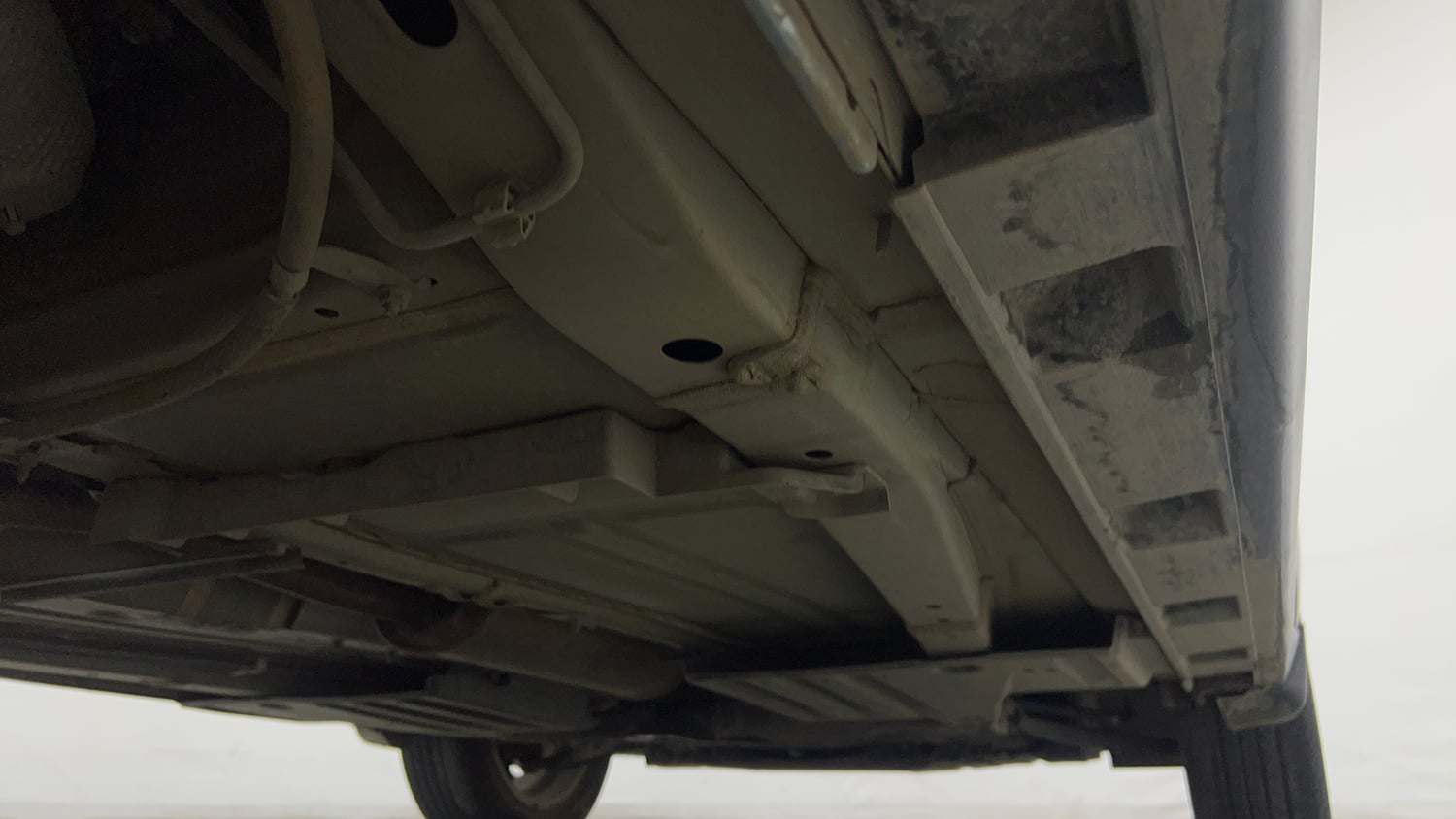 Used 2023 Maruti Suzuki Fronx Delta Plus 1.2L MT Petrol Manual extra REAR RIGHT UNDERBODY VIEW