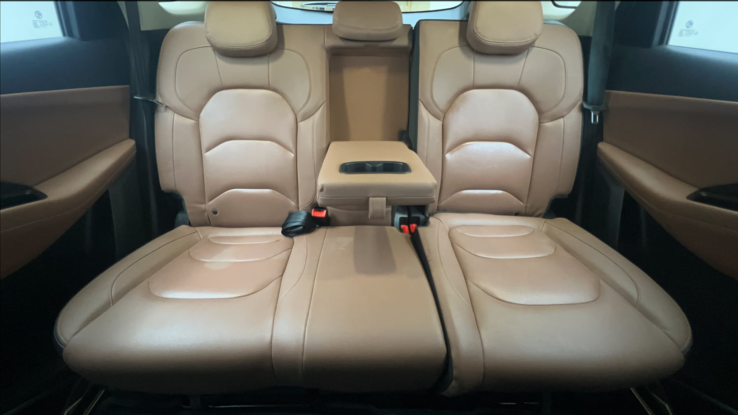 Used 2023 MG Motors Hector Plus Savvy Pro 1.5 Turbo Petrol CVT 7 STR Petrol Automatic interior REAR SEAT CONDITION VIEW