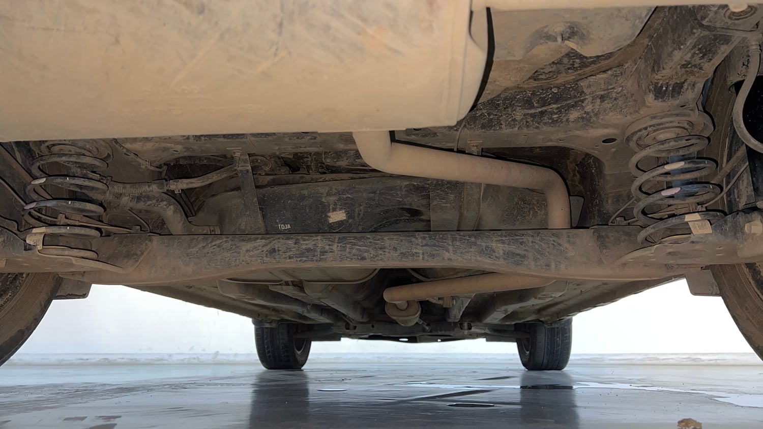 Used 2024 Hyundai Creta 1.5 MPi Petrol MT SX Petrol Manual extra REAR UNDERBODY VIEW (TAKEN FROM REAR)