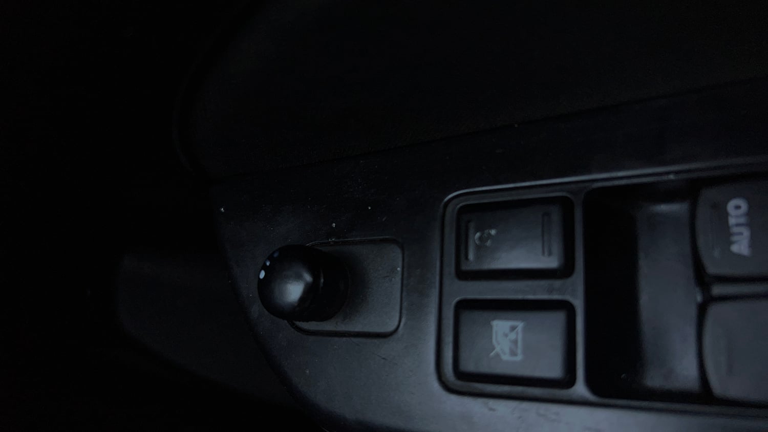 Used 2012 Maruti Suzuki Swift VXi Petrol Manual top_features Adjustable ORVM