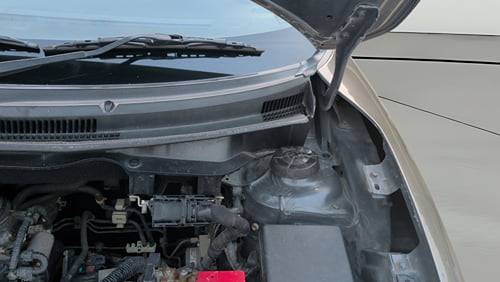 Used 2018 Maruti Suzuki Dzire ZXi AMT Petrol Automatic engine ENGINE LEFT SIDE HINGE & APRON VIEW