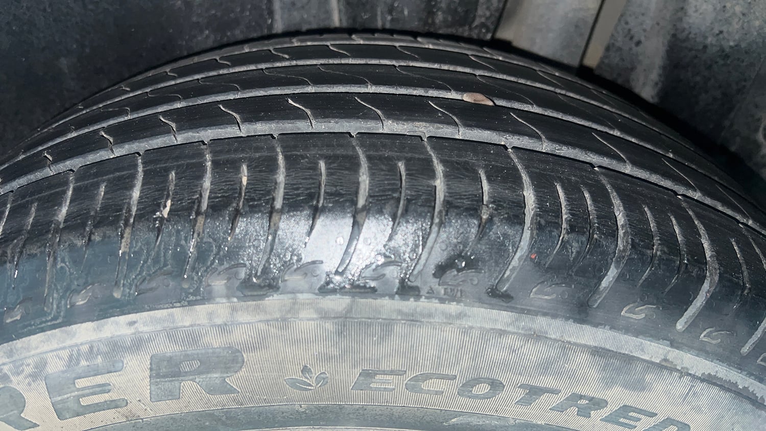 Used 2023 Maruti Suzuki Brezza ZXi Plus AT Petrol Automatic tyres LEFT REAR TYRE TREAD VIEW