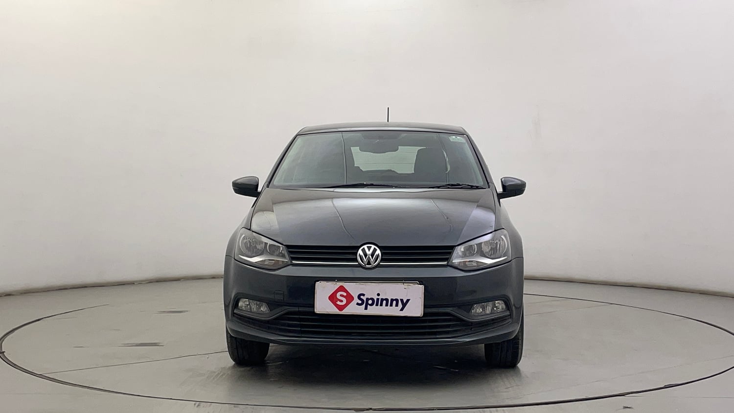 Used 2017 Volkswagen Polo Comfortline 1.2L (P) Petrol Manual exterior FRONT VIEW