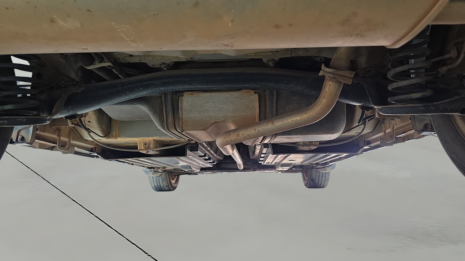 Used 2016 Maruti Suzuki S-Cross Zeta 1.3 Diesel Manual extra REAR UNDERBODY VIEW (TAKEN FROM REAR)