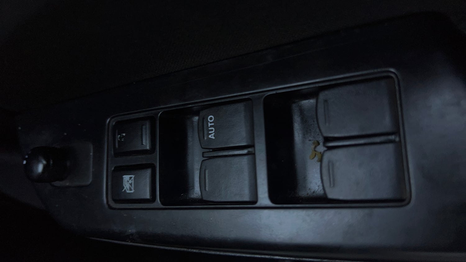 Used 2012 Maruti Suzuki Swift VXi Petrol Manual top_features Power windows