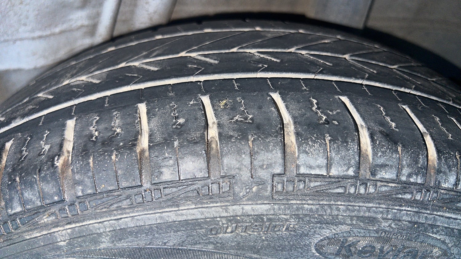 Used 2015 Honda Jazz V Petrol Petrol Manual tyres LEFT REAR TYRE TREAD VIEW