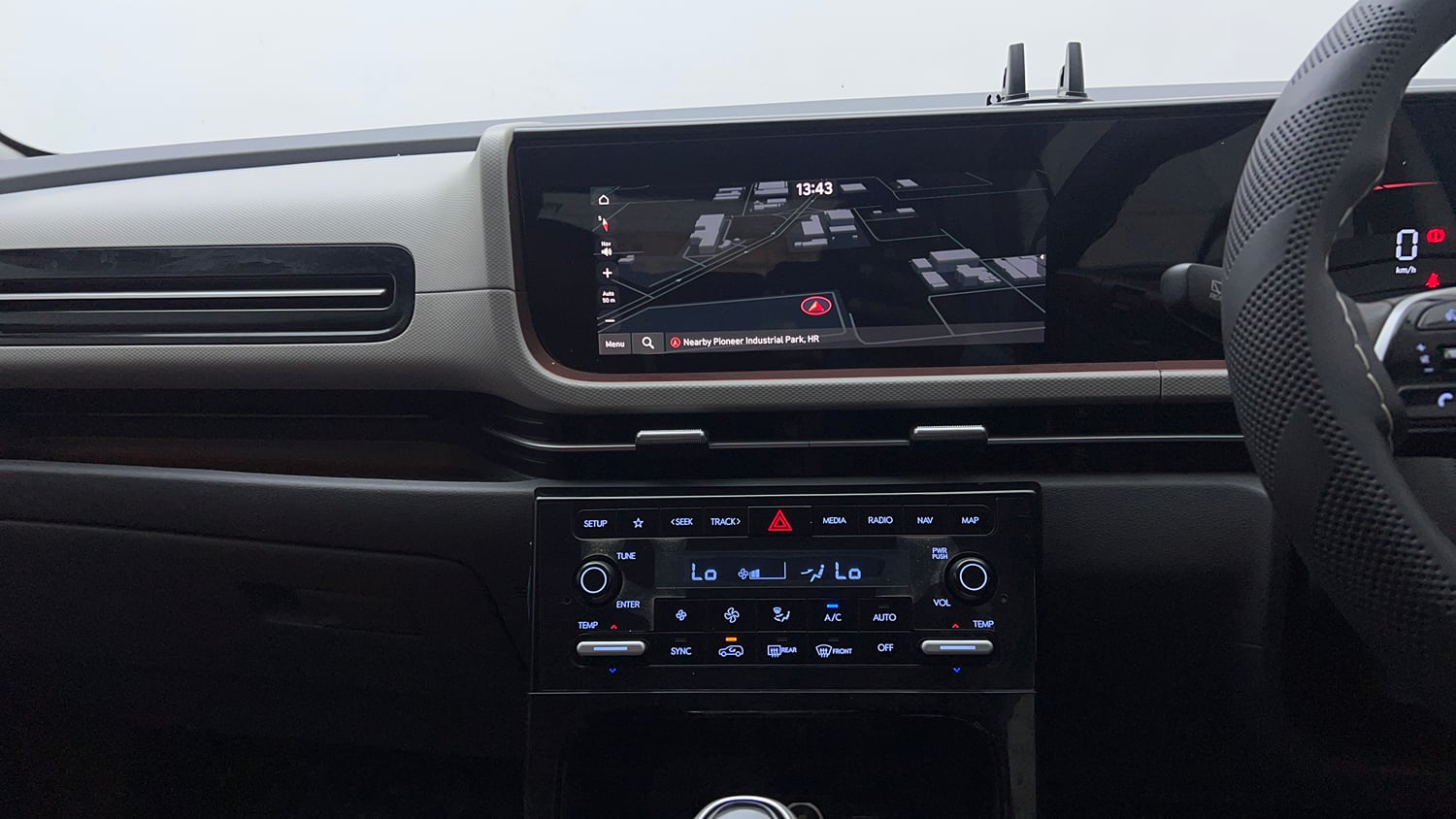 Used 2024 Hyundai Creta 1.5 MPi Petrol MT SX Petrol Manual interior MUSIC SYSTEM & AC CONTROL VIEW