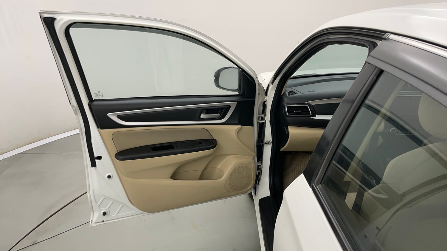 Used 2023 Honda Amaze VX 1.2 Petrol CVT Petrol Automatic interior LEFT FRONT DOOR OPEN VIEW
