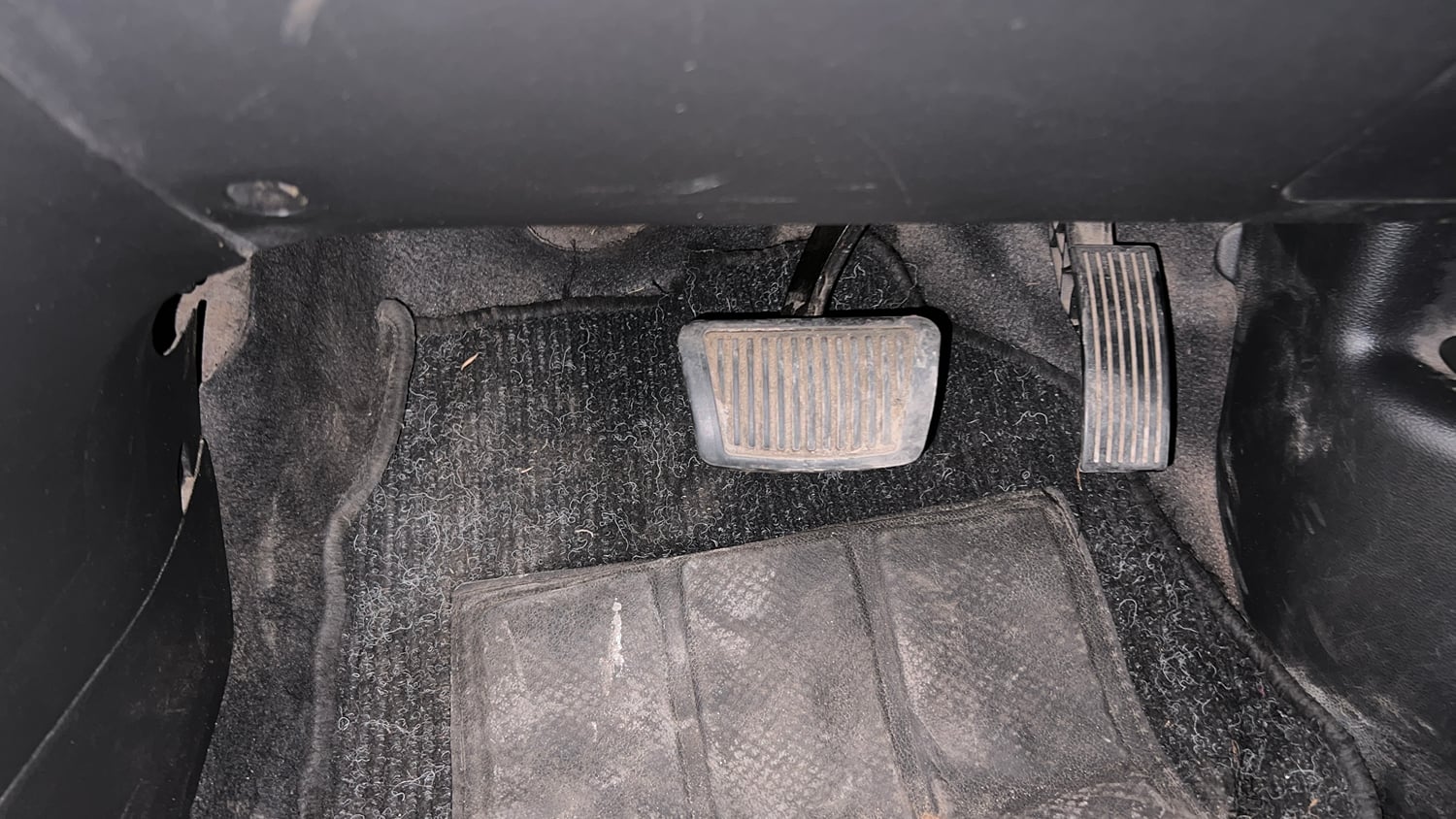 Used 2015 Hyundai Grand i10 Asta AT 1.2 Kappa VTVT Petrol Automatic interior PEDALS VIEW