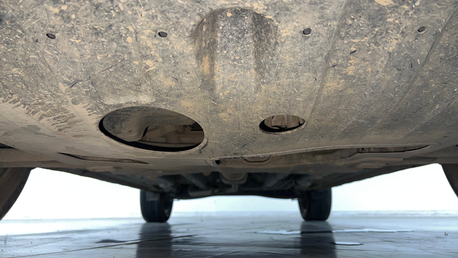 Used 2024 Hyundai Creta 1.5 MPi Petrol MT SX Petrol Manual extra FRONT LEFT UNDERBODY VIEW