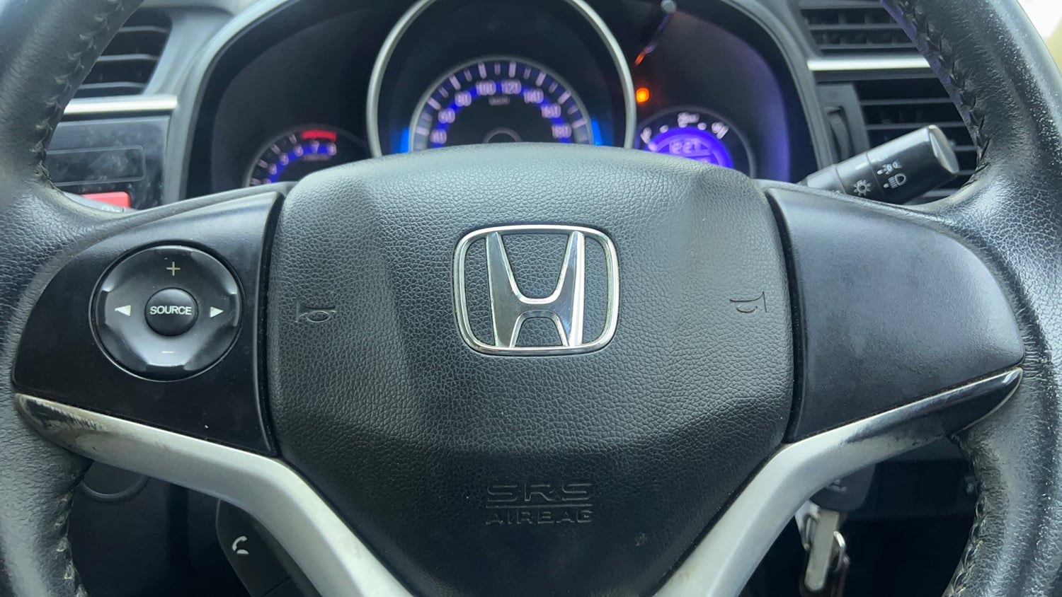 Used 2015 Honda Jazz V Petrol Petrol Manual top_features Airbags