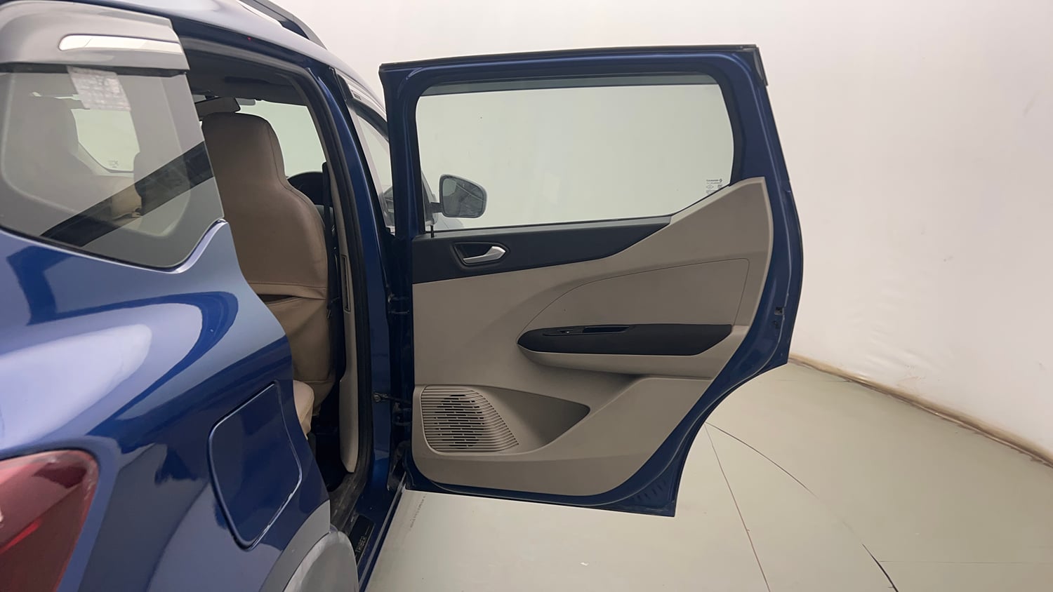 Used 2020 Renault Triber RXZ Petrol Manual interior RIGHT REAR DOOR OPEN VIEW