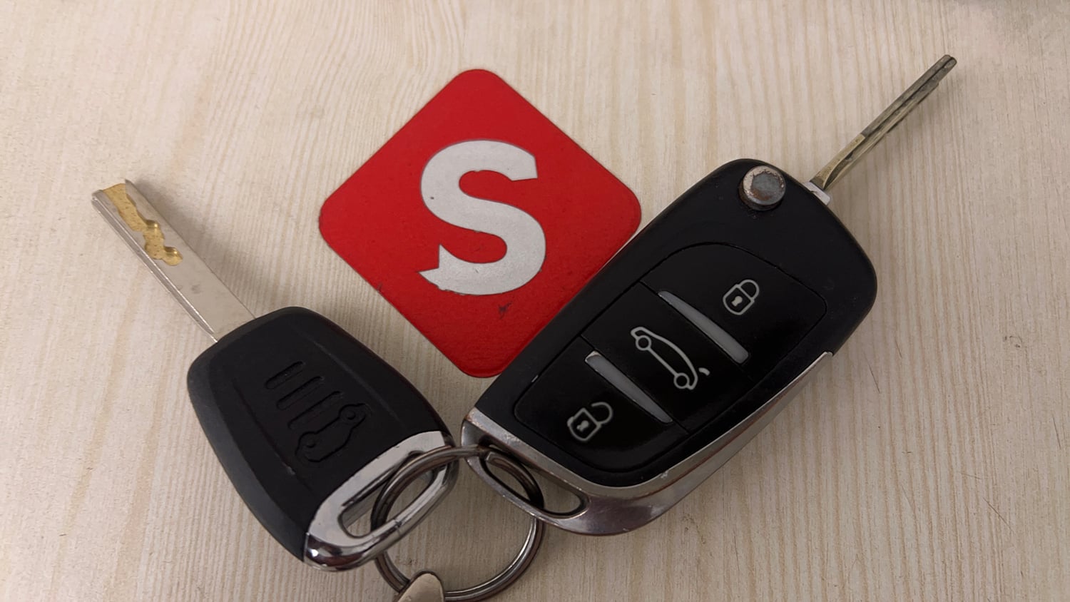Used 2021 Tata Altroz XE Petrol Petrol Manual extra CAR KEY VIEW