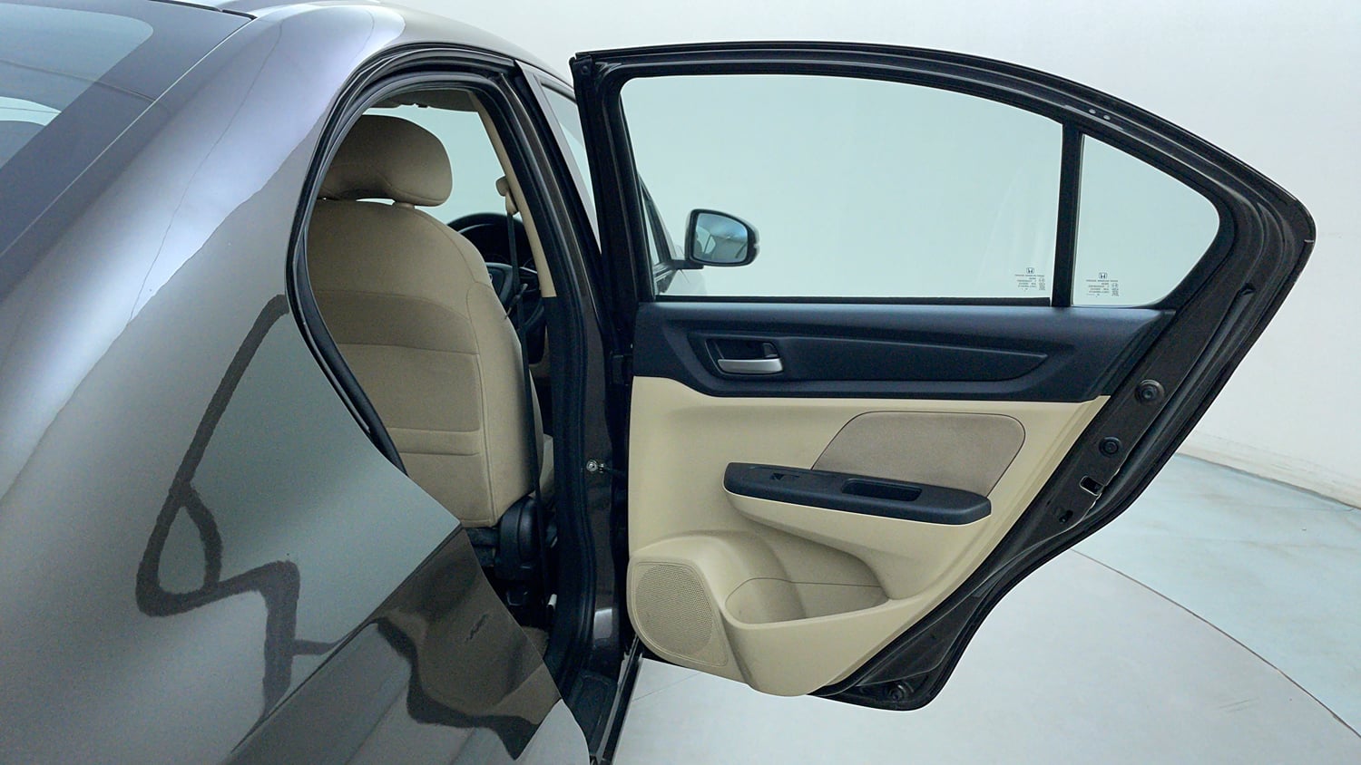 Used 2020 Honda Amaze 1.2 V MT Petrol Petrol Manual interior RIGHT REAR DOOR OPEN VIEW