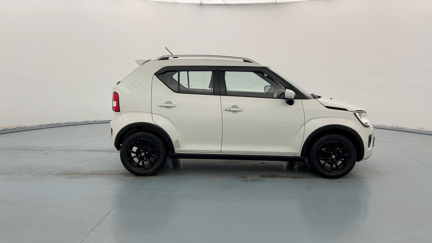 Used 2023 Maruti Suzuki Ignis Zeta 1.2 MT Petrol Manual exterior RIGHT SIDE VIEW