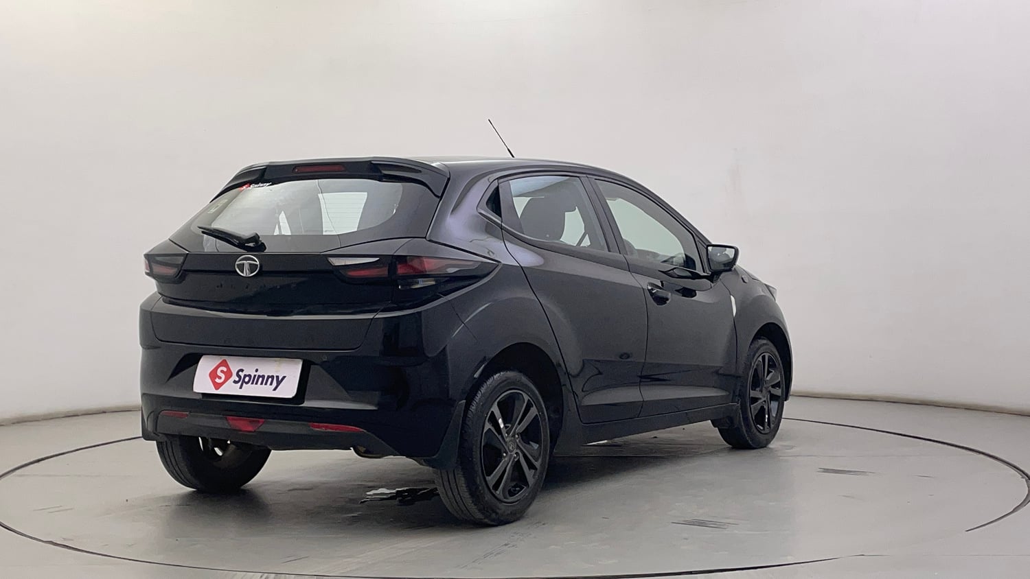 Used 2022 Tata Altroz XZ Plus Petrol Dark Edition Petrol Manual exterior RIGHT REAR CORNER VIEW