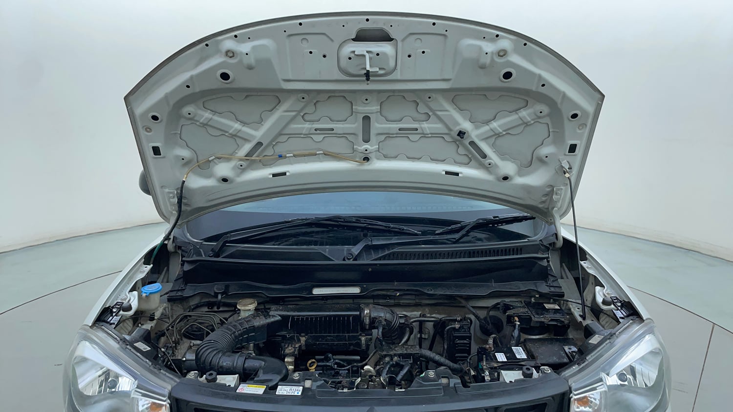 Used 2022 Maruti Suzuki S-Presso VXi (O) AMT Petrol Automatic engine ENGINE & BONNET OPEN FRONT VIEW