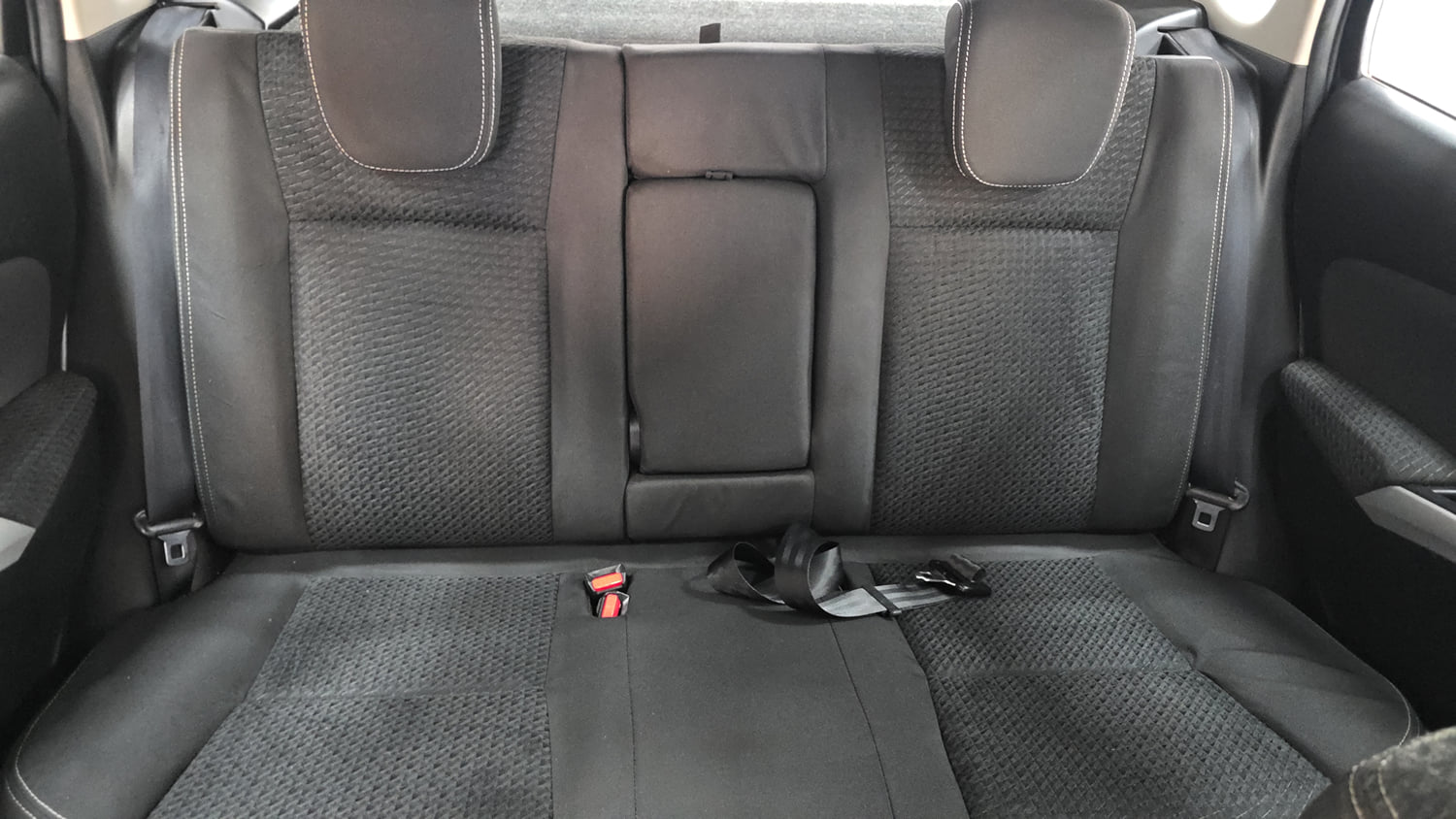 Used 2016 Maruti Suzuki S-Cross Zeta 1.3 Diesel Manual interior REAR SEAT CONDITION VIEW