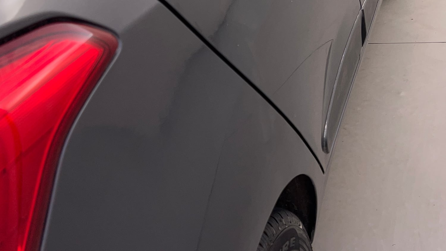 Used 2015 Hyundai Grand i10 Asta AT 1.2 Kappa VTVT Petrol Automatic dents MINOR DENT