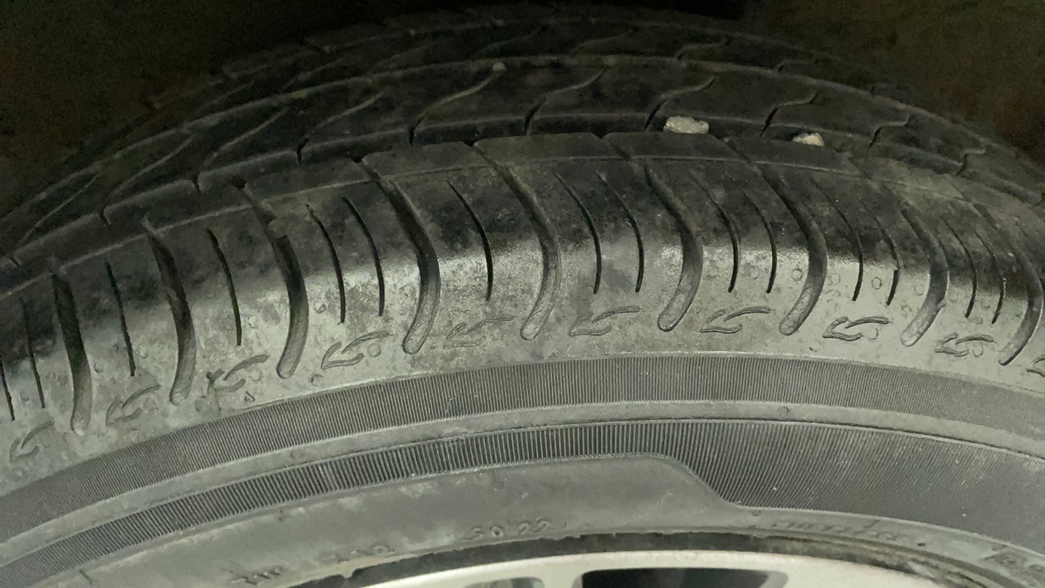 Used 2023 Honda Amaze VX CVT 1.2 Petrol Petrol Automatic tyres LEFT REAR TYRE TREAD VIEW