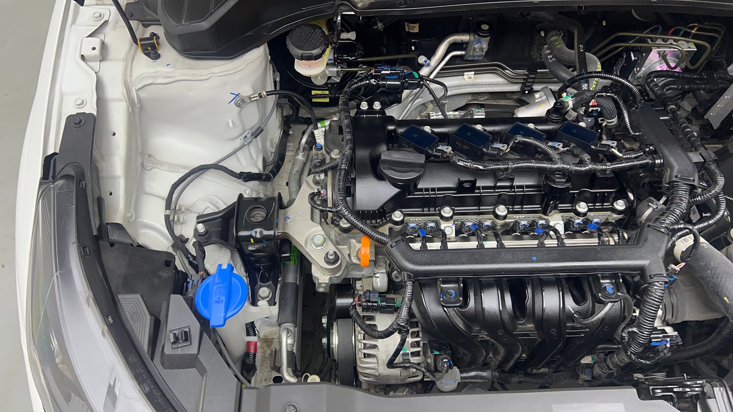 Used 2024 Hyundai i20 Sportz (O) 1.2 IVT Petrol Automatic engine ENGINE RIGHT SIDE VIEW