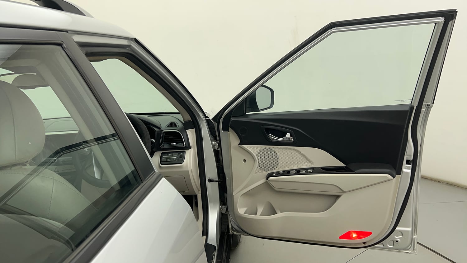 Used 2019 Mahindra XUV 300 1.2 W8 (O) Petrol Manual interior RIGHT FRONT DOOR OPEN VIEW