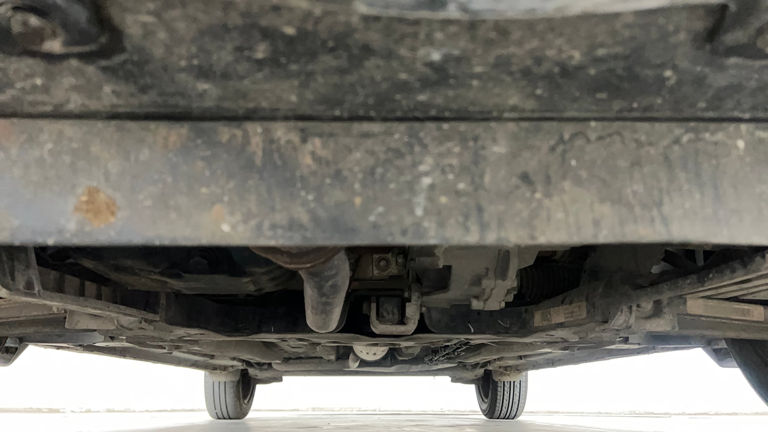 Used 2023 Tata Altroz XM Plus Petrol Petrol Manual extra FRONT LEFT UNDERBODY VIEW