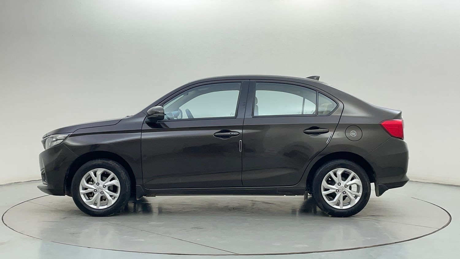 Used 2020 Honda Amaze 1.2 V MT Petrol Petrol Manual exterior LEFT SIDE VIEW