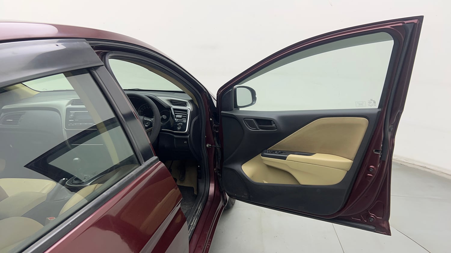 Used 2016 Honda City SV Petrol Manual interior RIGHT FRONT DOOR OPEN VIEW