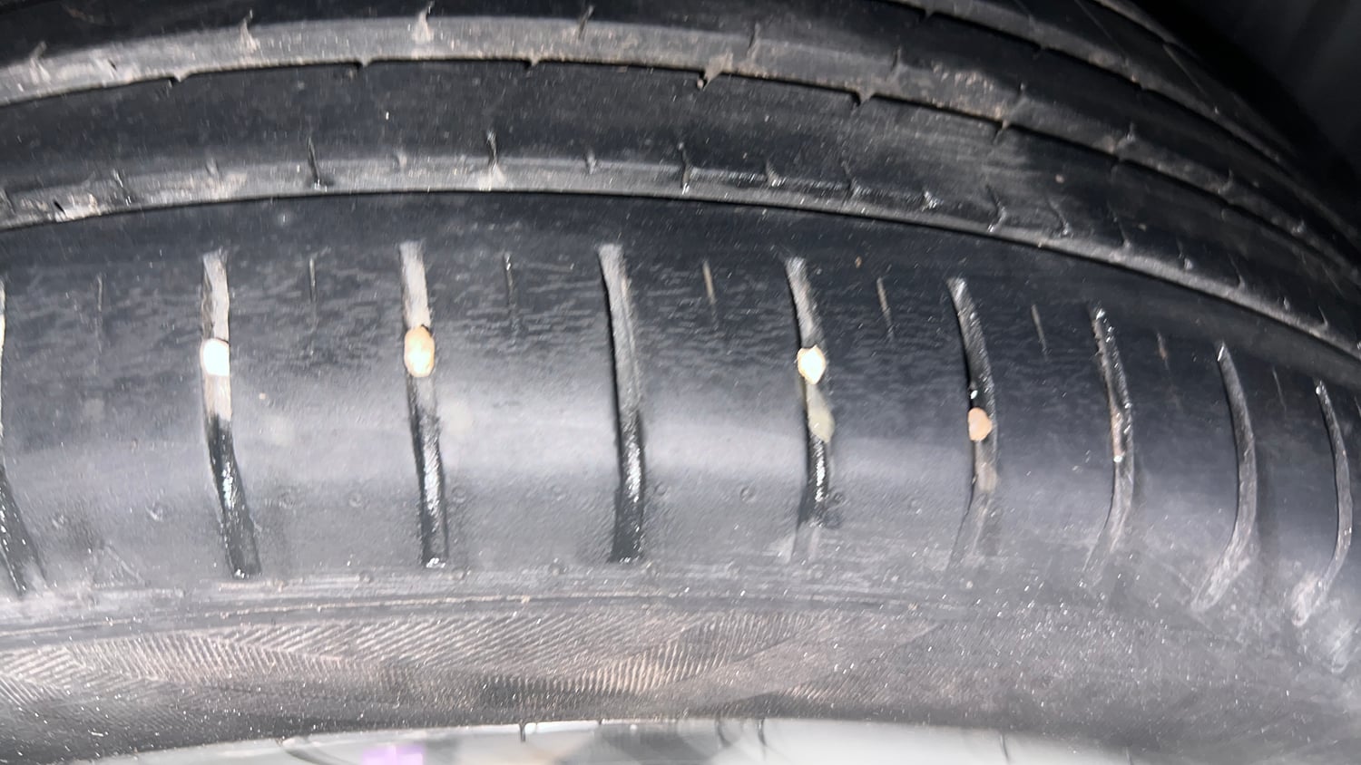 Used 2022 Toyota Glanza G Petrol Manual tyres LEFT REAR TYRE TREAD VIEW