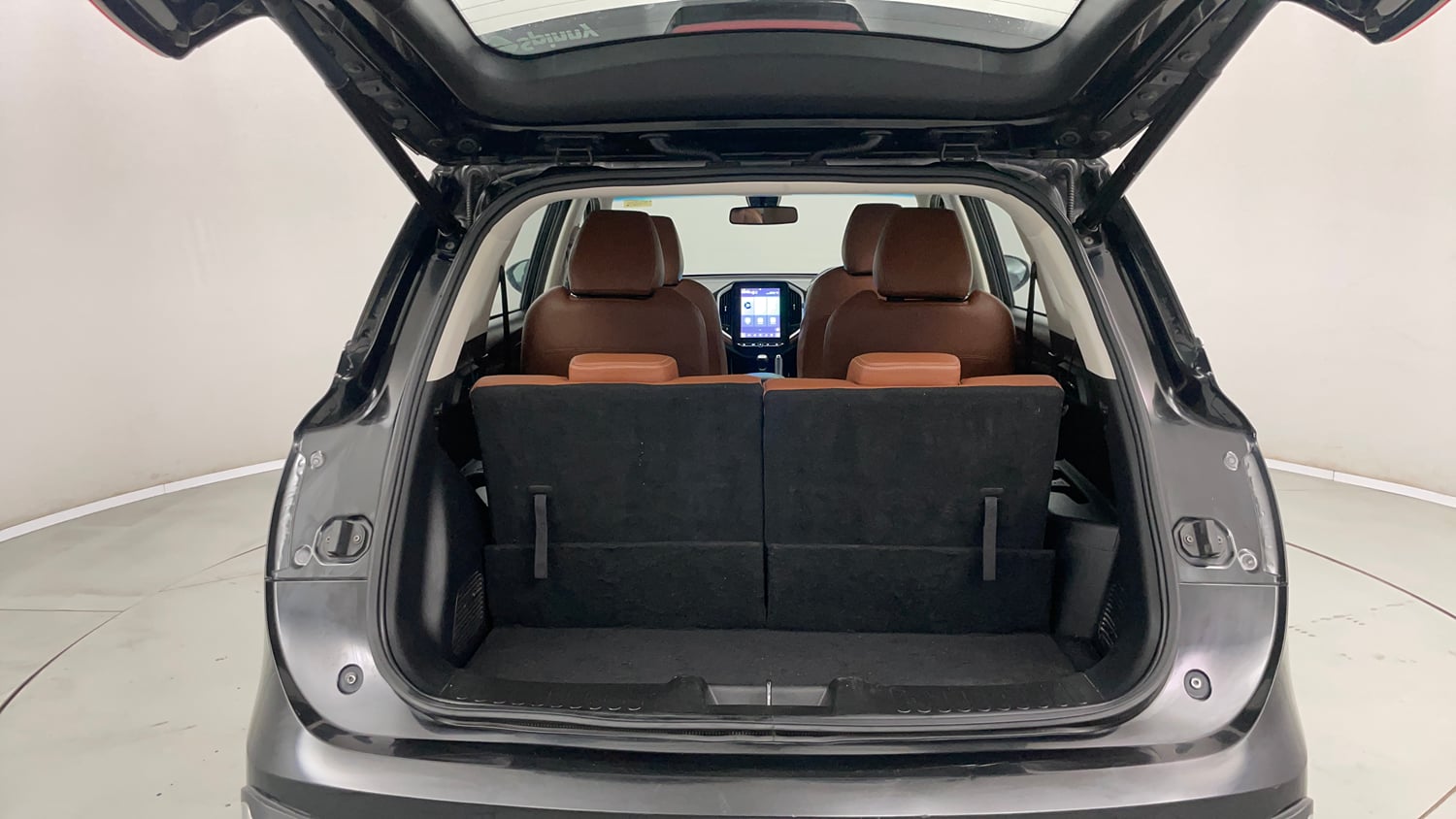 Used 2021 MG Motors Hector Plus Sharp 2.0 Diesel Turbo MT 6-STR Diesel Manual interior DICKY INSIDE VIEW